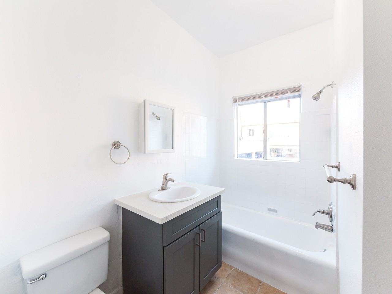 209 N Berendo St #3-4 - Photo 4 of 15