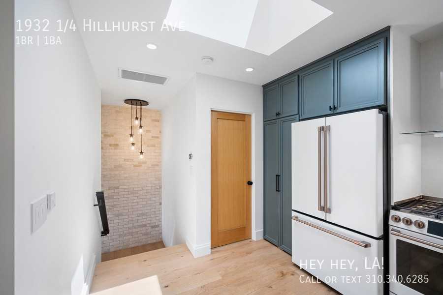 1932 1/4 Hillhurst Ave - Photo 4 of 32