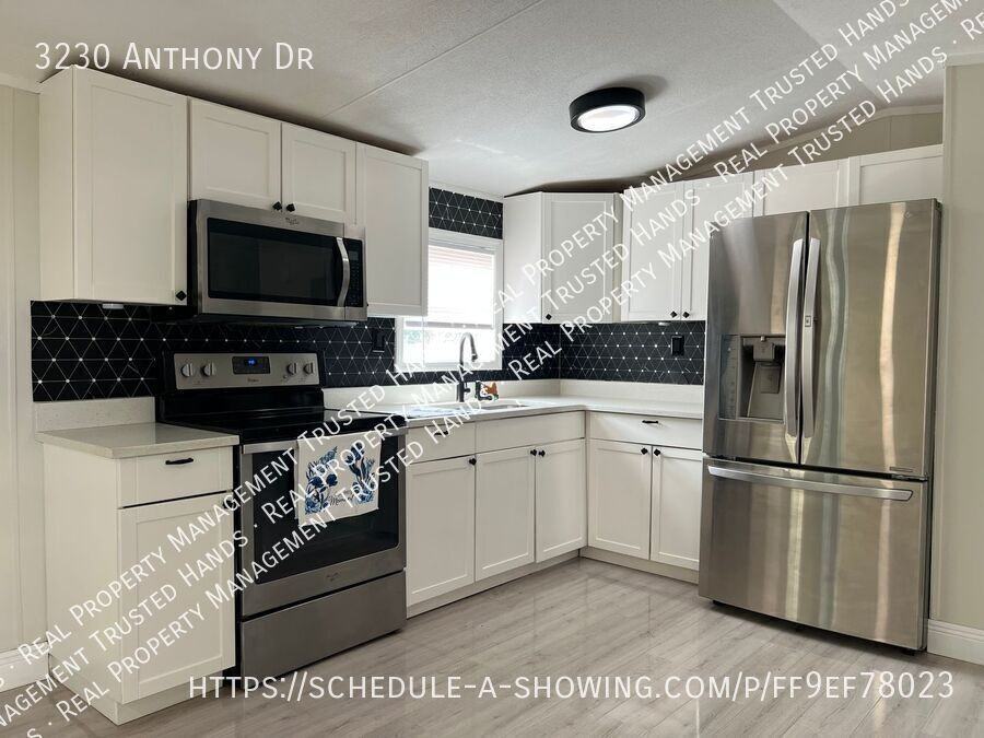 3230 Anthony Dr - Photo 5 of 25