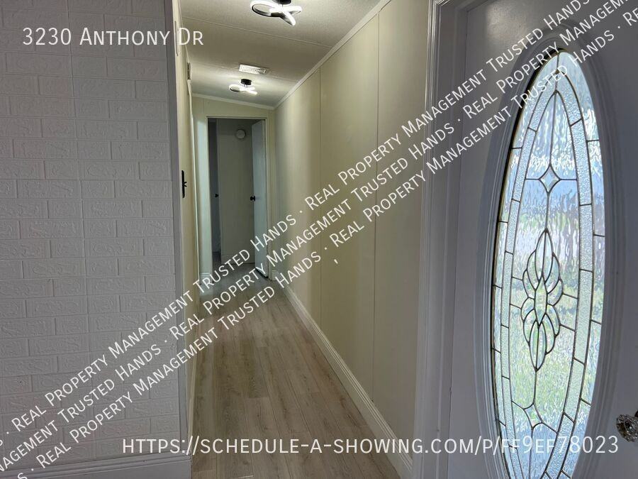 3230 Anthony Dr - Photo 6 of 25