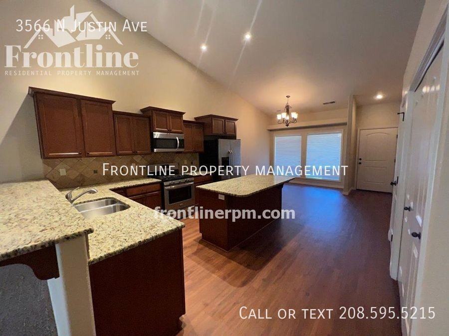 3566 N Justin Ave - Photo 4 of 19