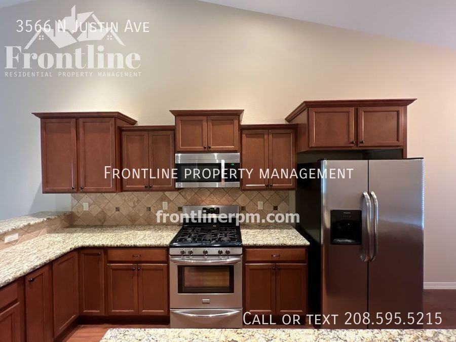 3566 N Justin Ave - Photo 6 of 19