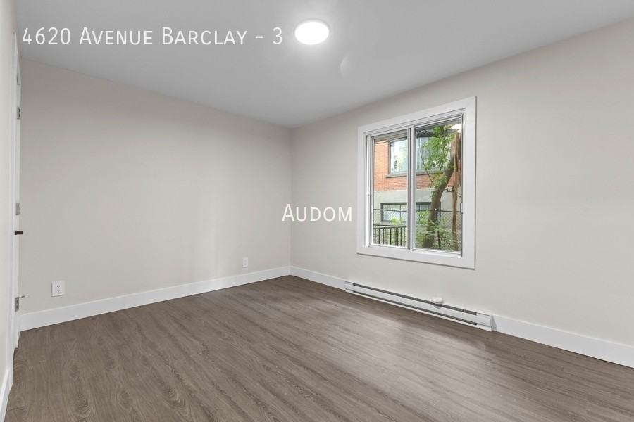 4620 Avenue Barclay - Photo 5 of 30
