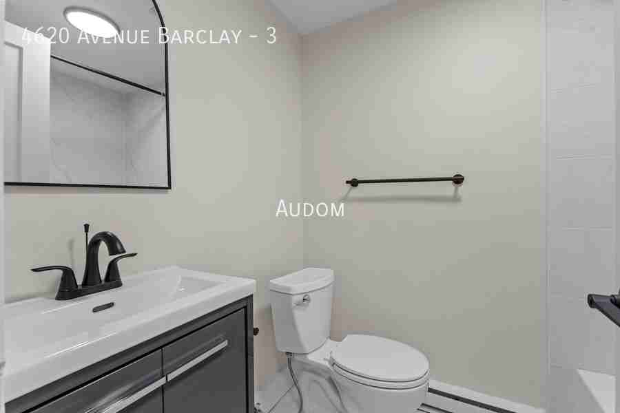 4620 Avenue Barclay - Photo 7 of 30