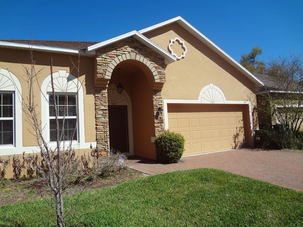 229 W Fiesta Key Loop - Photo 2 of 35