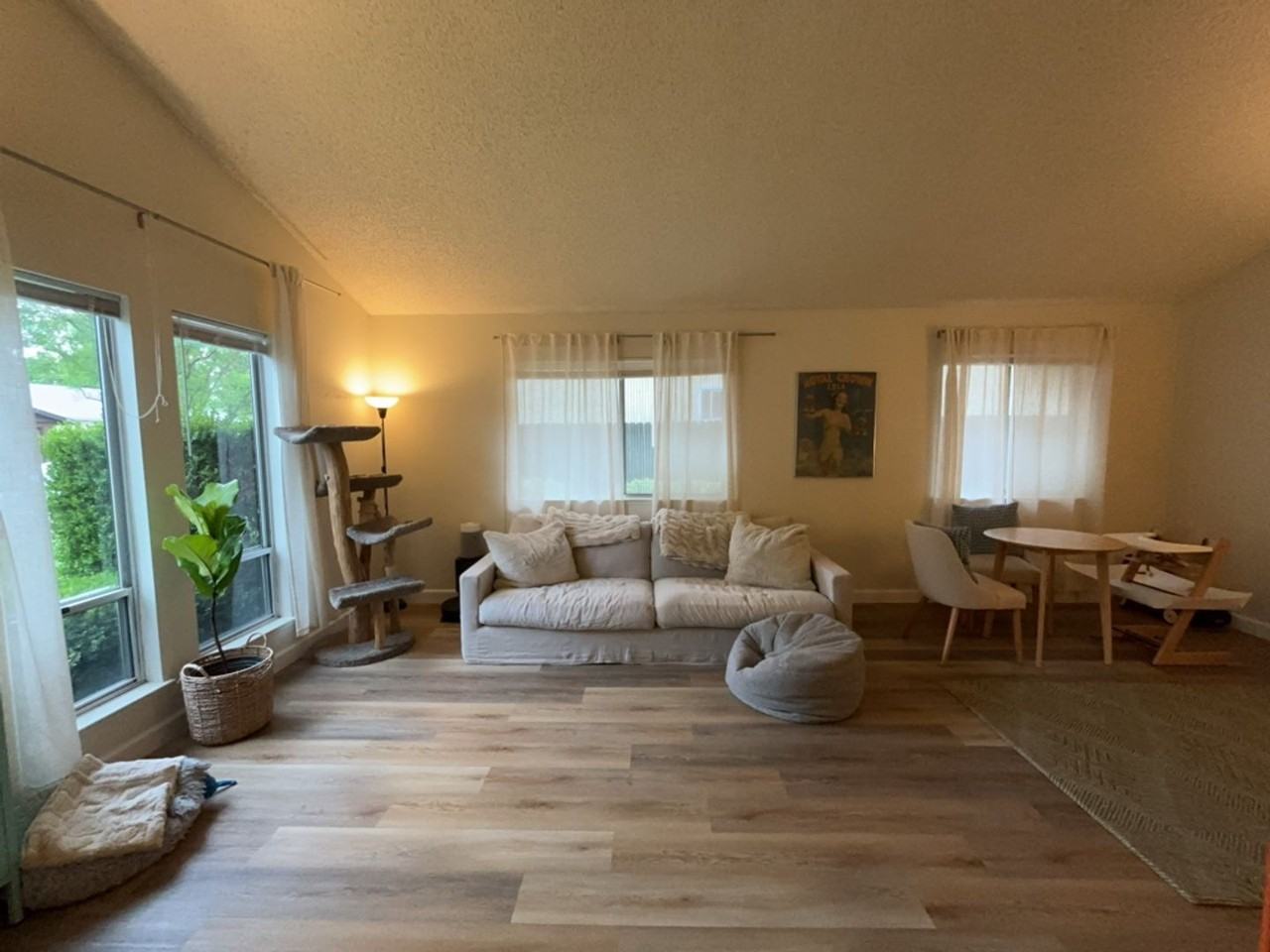 3317 Biscayne Bay Pl - Photo 4 of 11