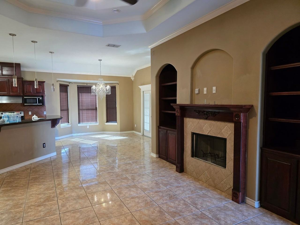 2621 Bruin - Photo 4 of 31