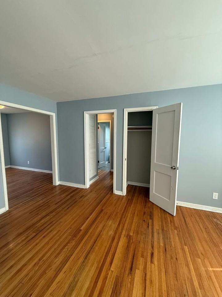 638 S Woodlawn Blvd - Photo 4 of 24