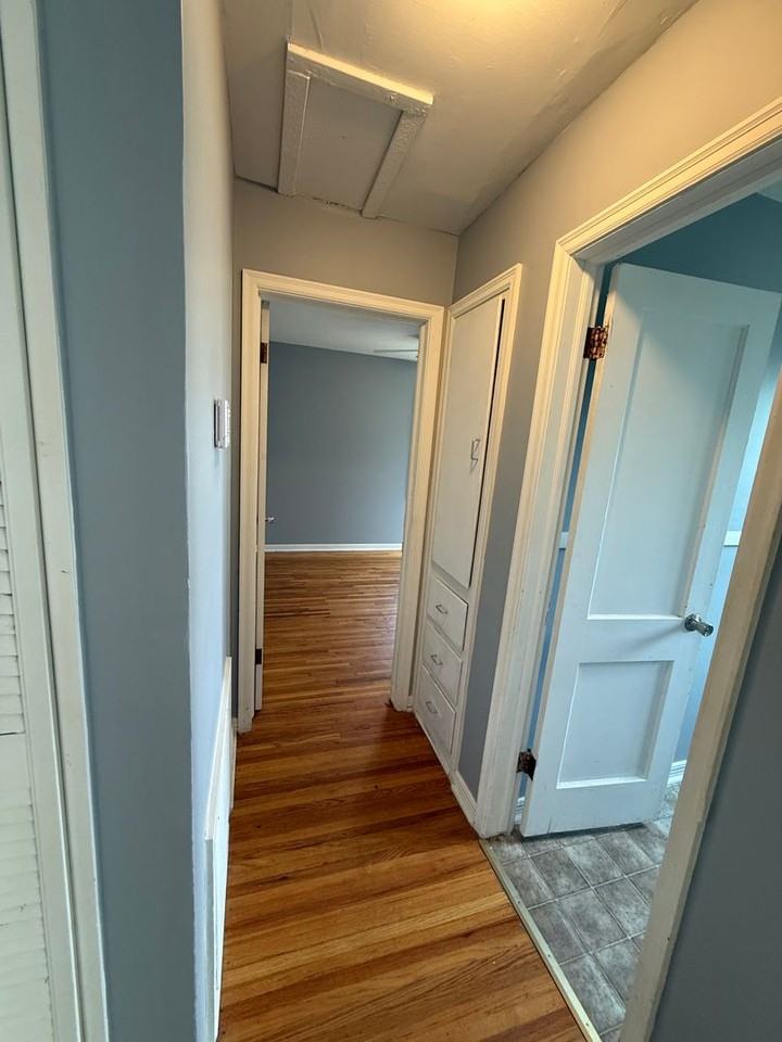 638 S Woodlawn Blvd - Photo 7 of 24