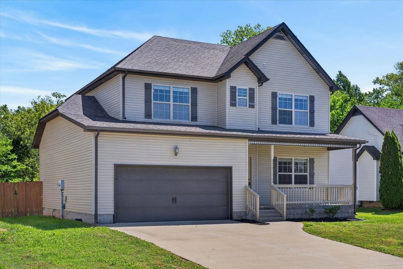 1157 Meachem Dr - Photo 3 of 33