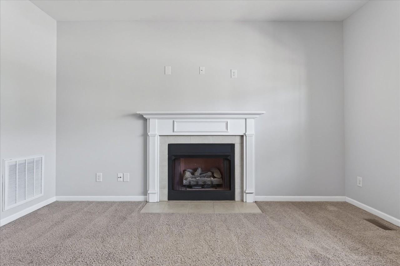 1157 Meachem Dr - Photo 7 of 33