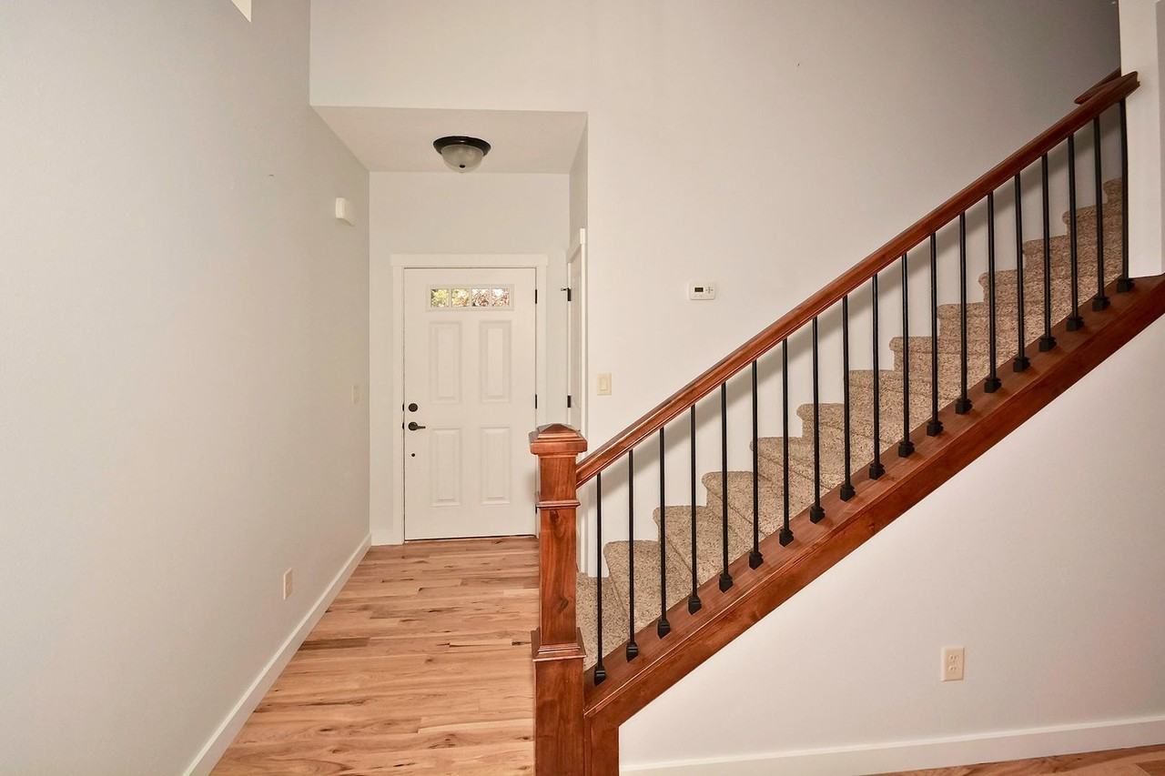 2170 S Myers Pl - Photo 3 of 15