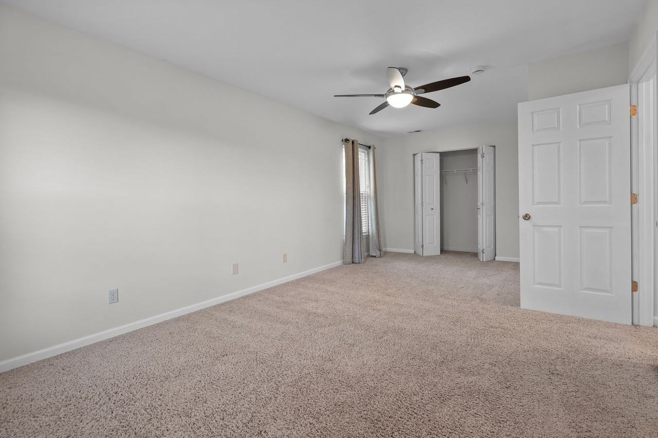 3258 Nolen Ln - Photo 2 of 29