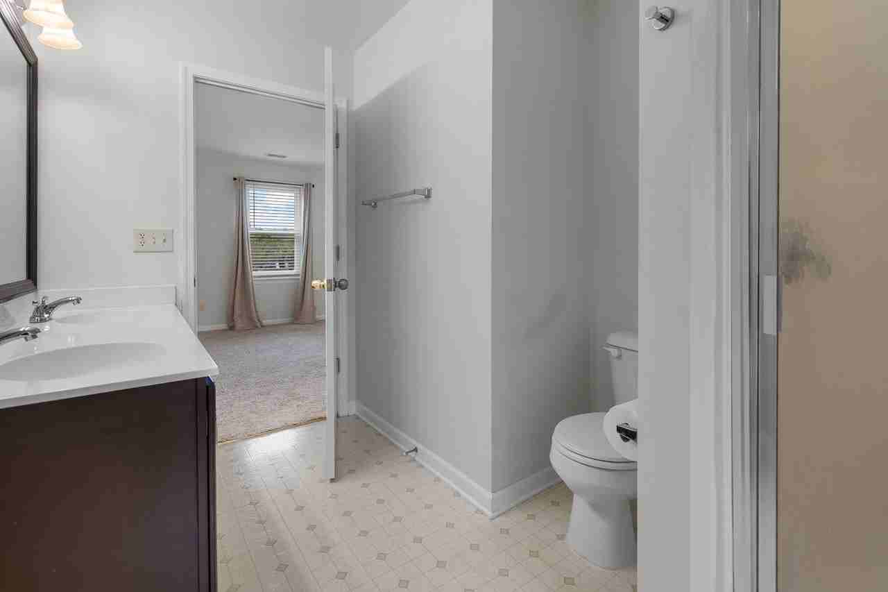 3258 Nolen Ln - Photo 6 of 29