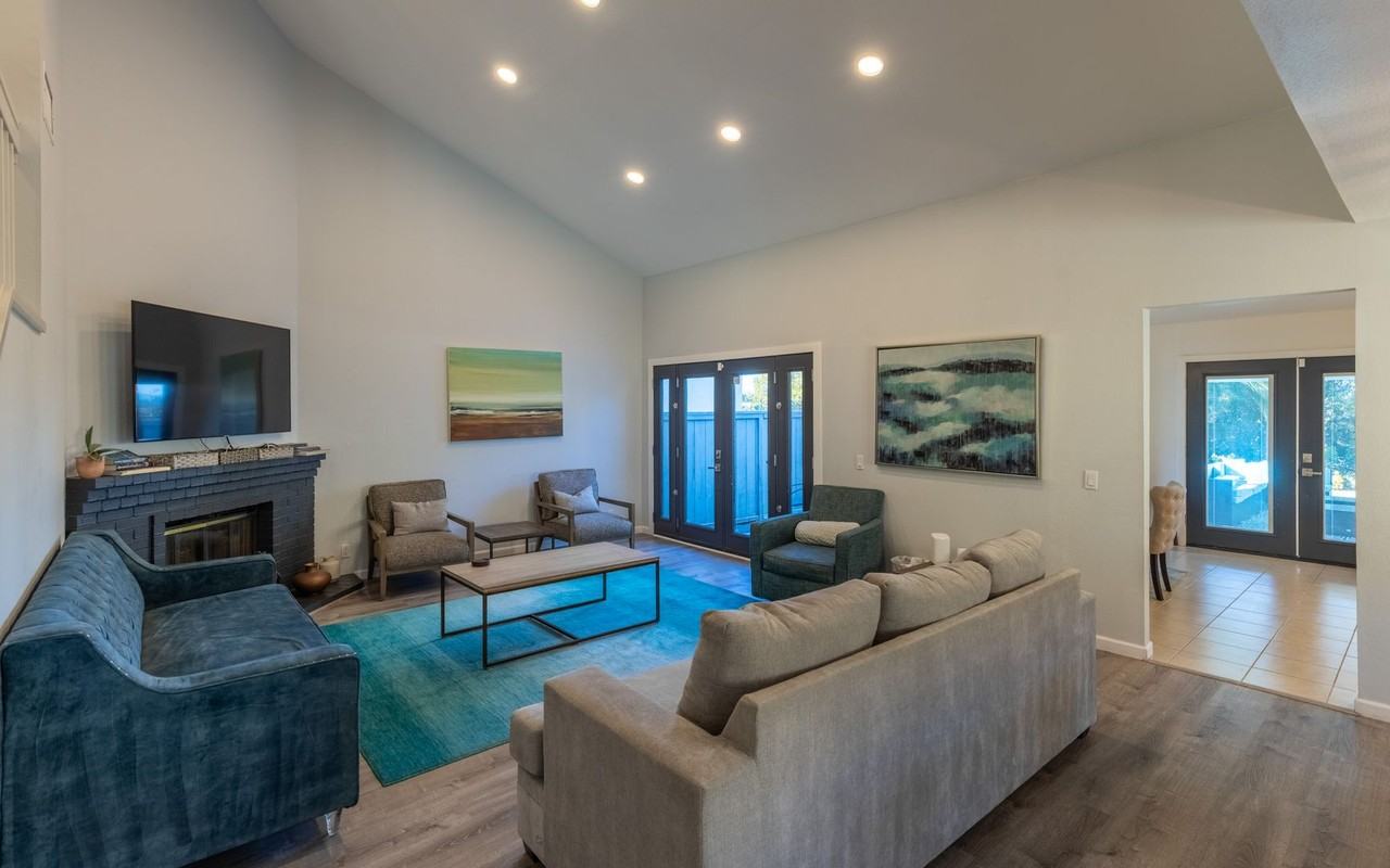 7642 Goode St - Photo 4 of 20