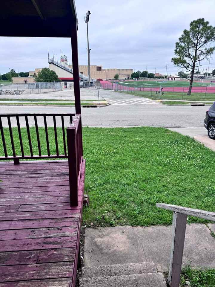 1129 S 124th East Ave - Photo 2 of 18