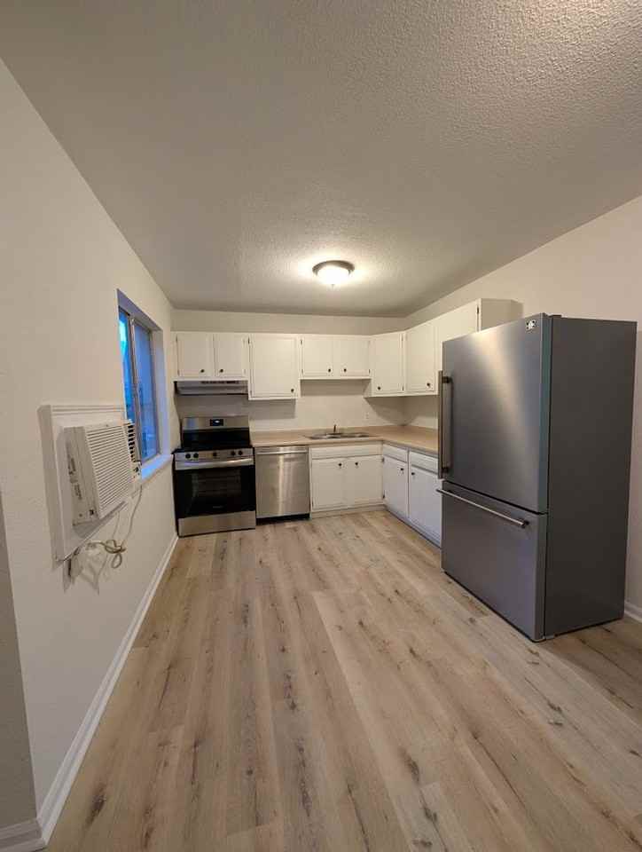 3720 Fountain Ave - Photo 5 of 13