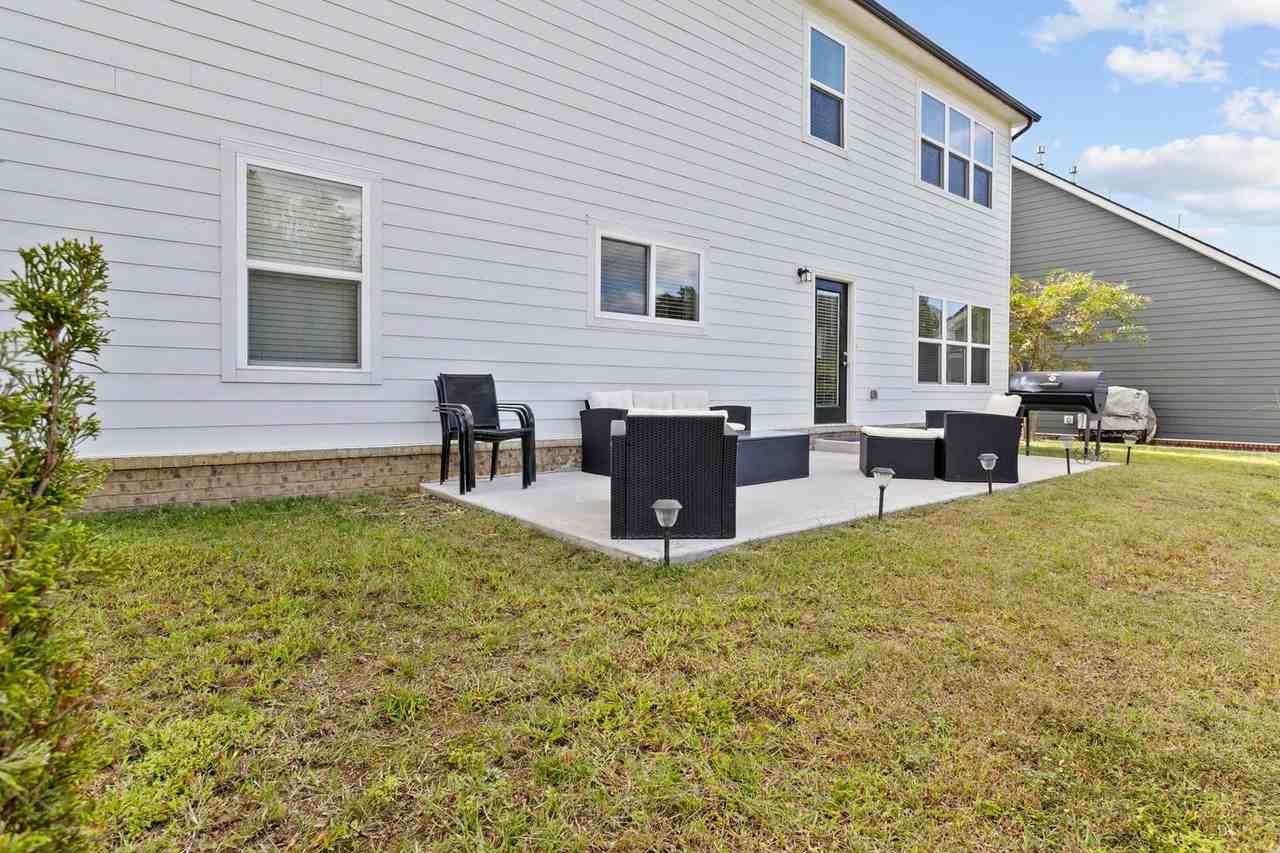 6508 Satjanon Dr - Photo 4 of 48