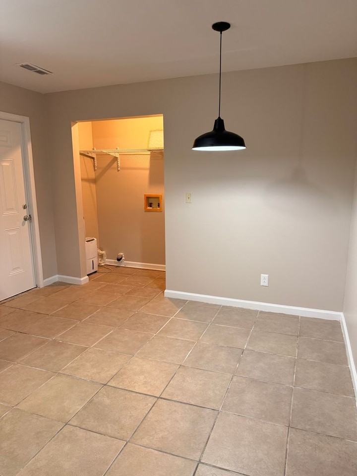 57 Ashley Lauren Ln - Photo 5 of 11