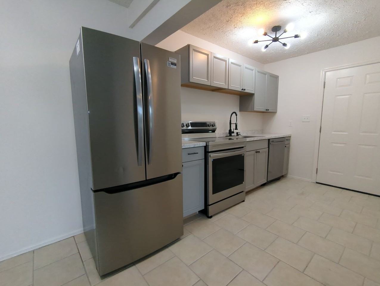 2015 Duncan Ave #C - Photo 7 of 18