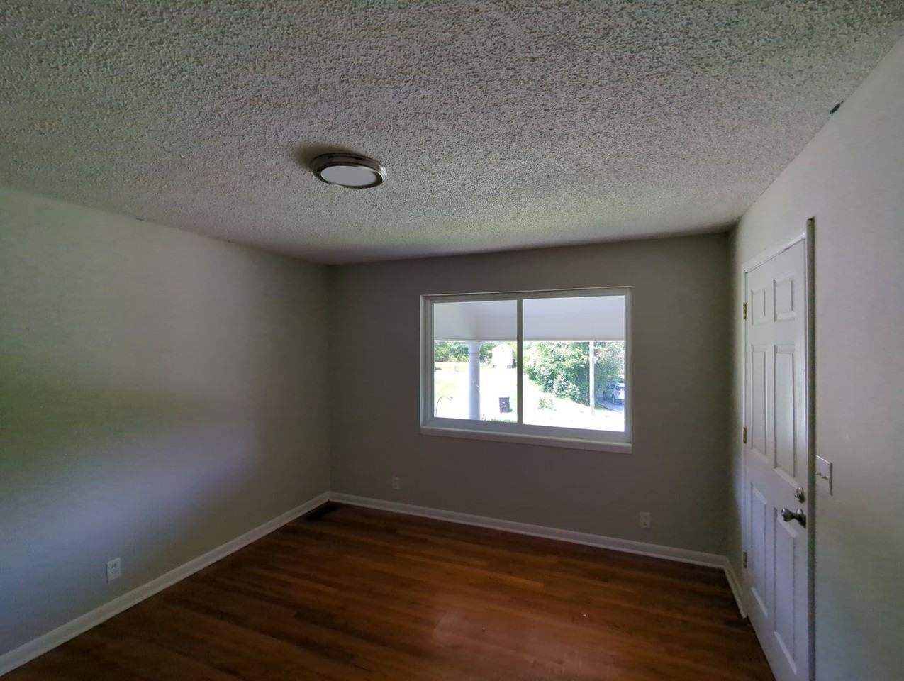 CALLAN & #B - Photo 5 of 8