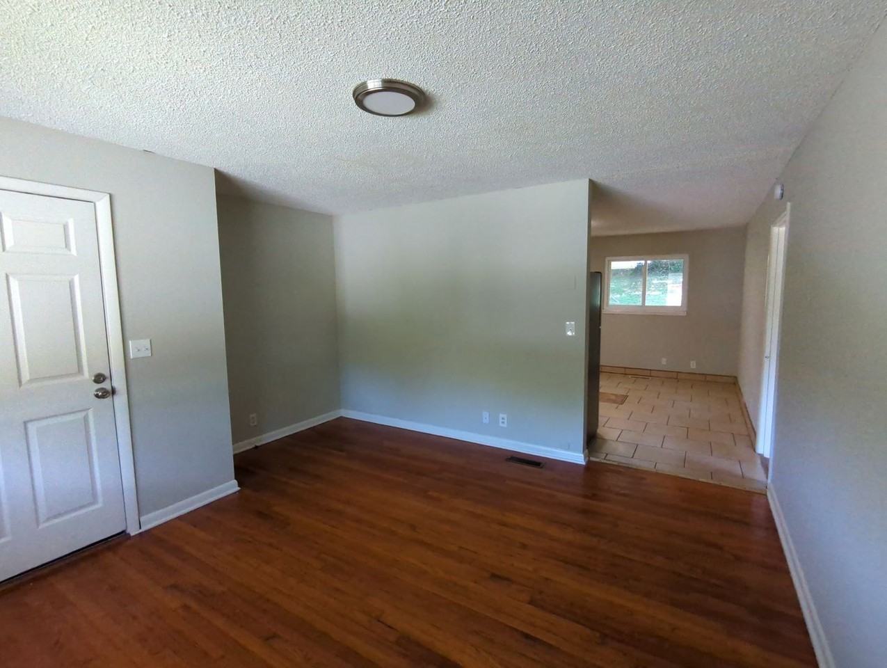 CALLAN & #B - Photo 6 of 8