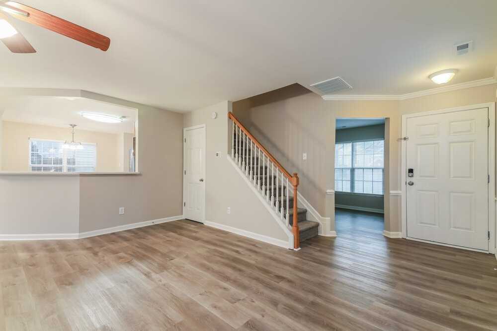 5150 Wetlands Dr - Photo 5 of 17