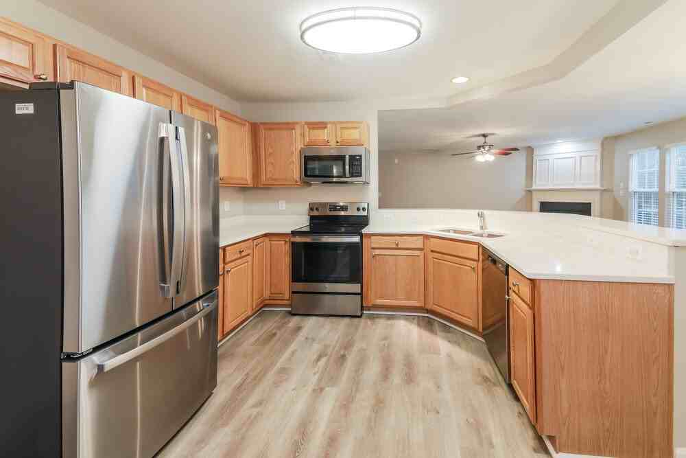 5150 Wetlands Dr - Photo 7 of 17