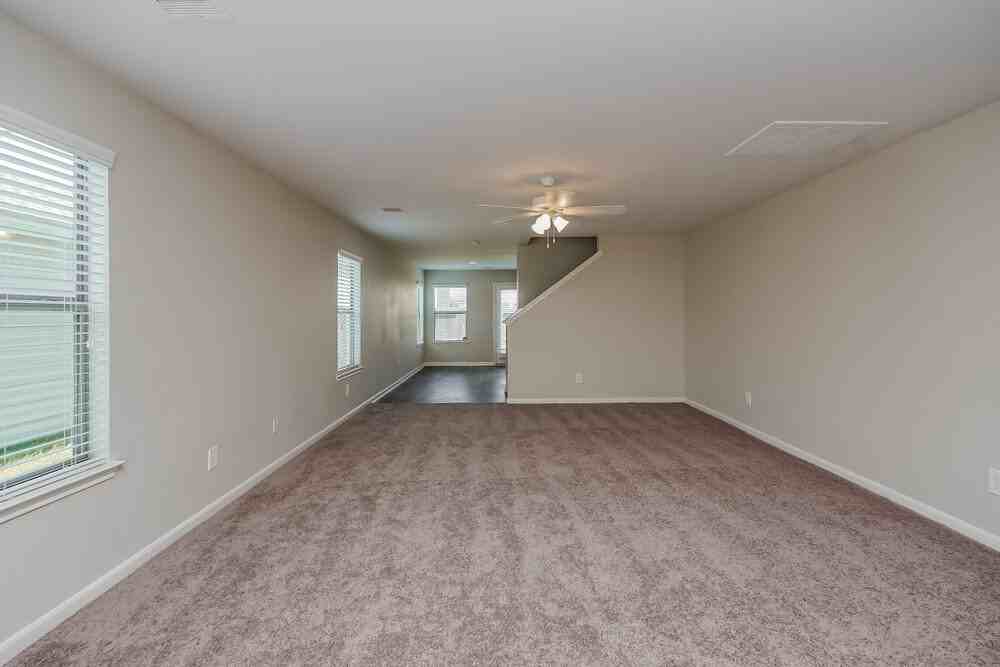 20730 Dickinson Manor Ln - Photo 7 of 15