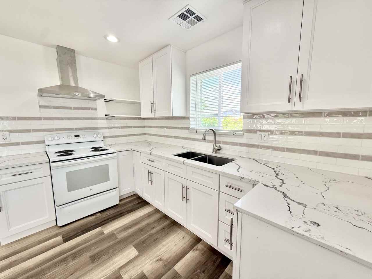 529 N Lincoln Ave #NA - Photo 4 of 9