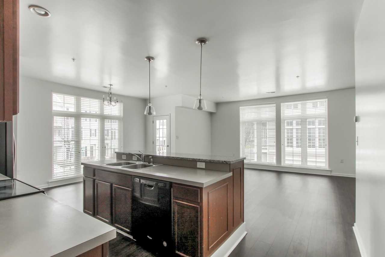 3037 Meridian Cmns #A - Photo 5 of 19