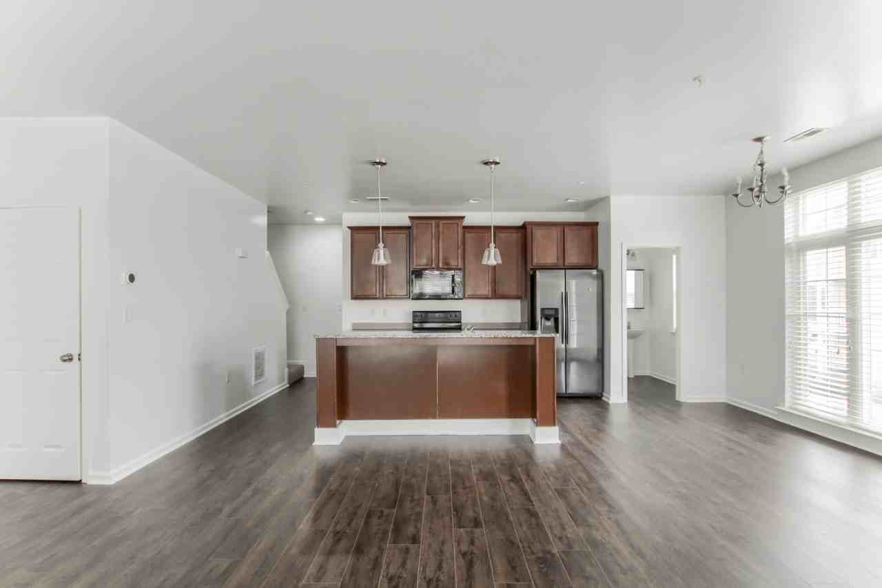 3037 Meridian Cmns #A - Photo 6 of 19