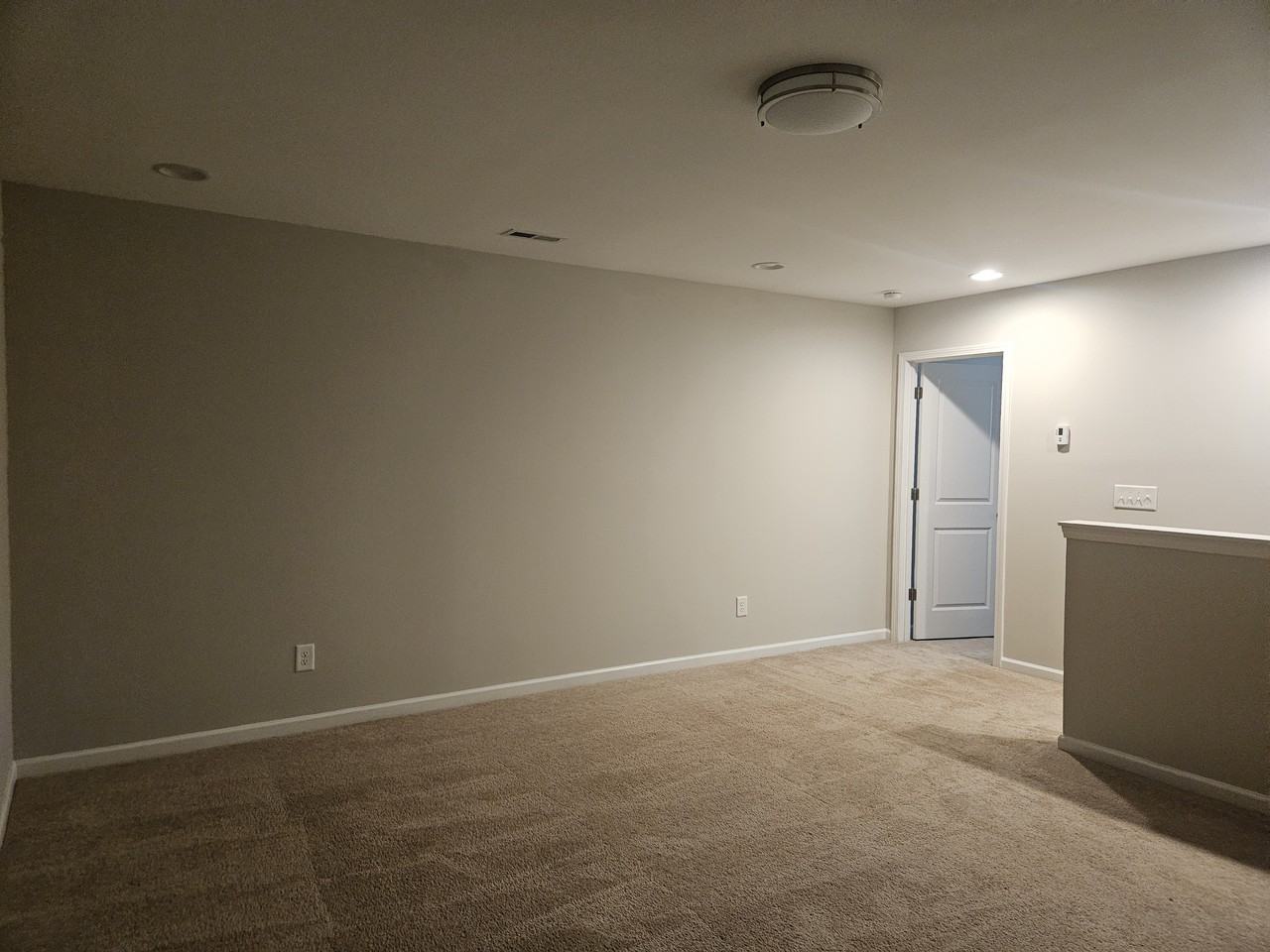 113 Hamlet Pl - Photo 7 of 18