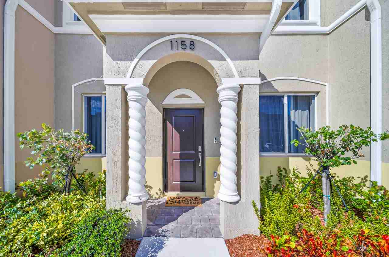 1158 Se 23rd Ave #1158 - Photo 3 of 32