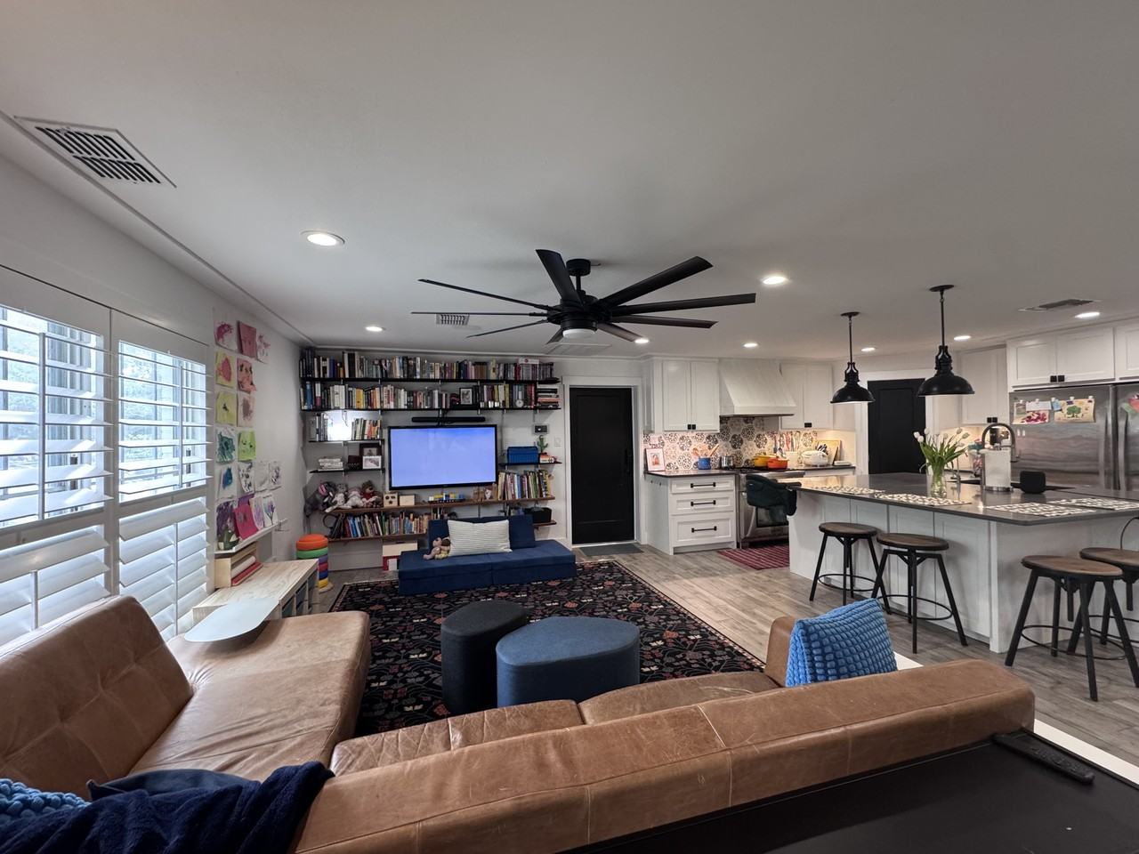 202 Dolphin Pl #NA - Photo 3 of 3