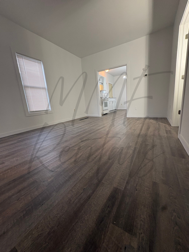 1418 10th St #FRNT - Photo 3 of 9