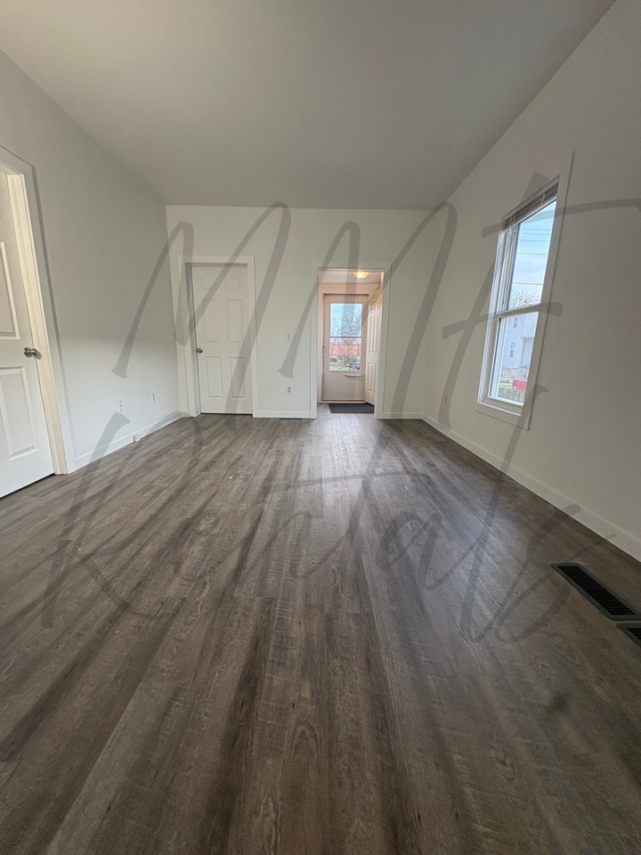 1418 10th St #FRNT - Photo 4 of 9