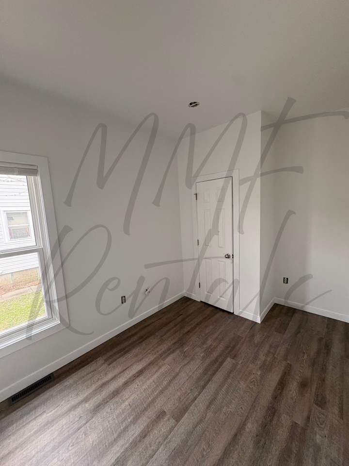 1418 10th St #FRNT - Photo 6 of 9