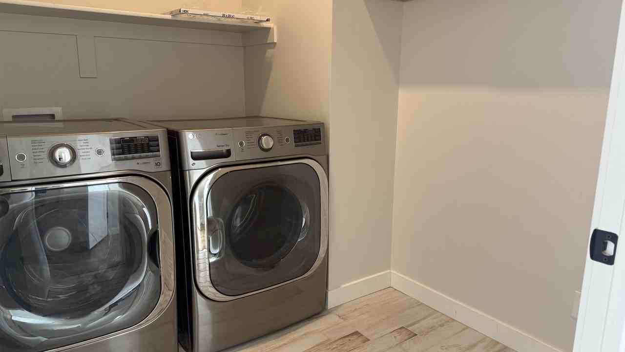 5020 W Daybreak Pkwy #5020 - Photo 7 of 19