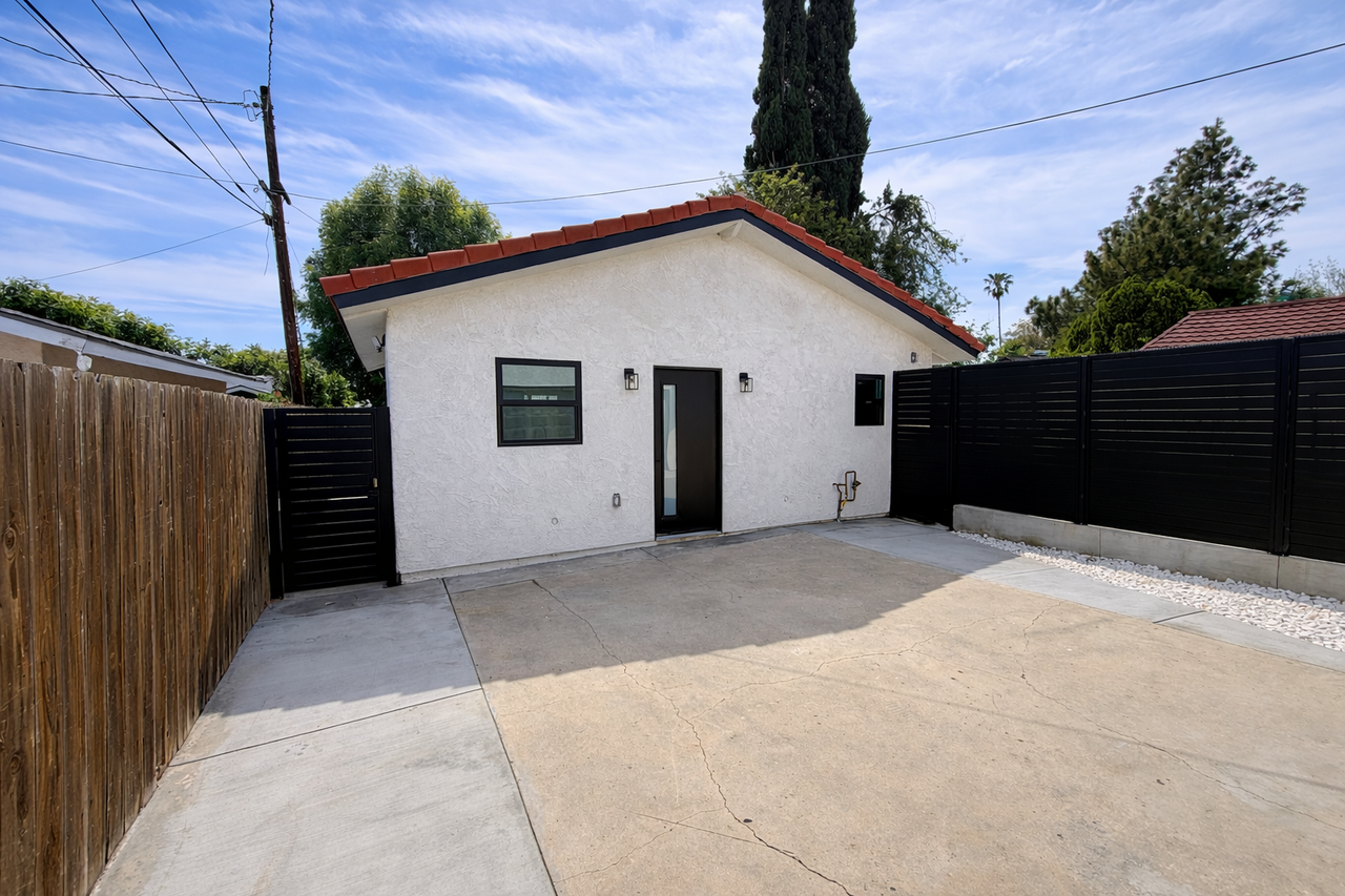 19146 Chase St #NA - Photo 2 of 24