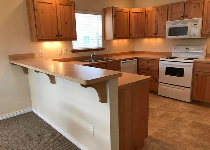 123 Aspen Grove St - Photo 5 of 13