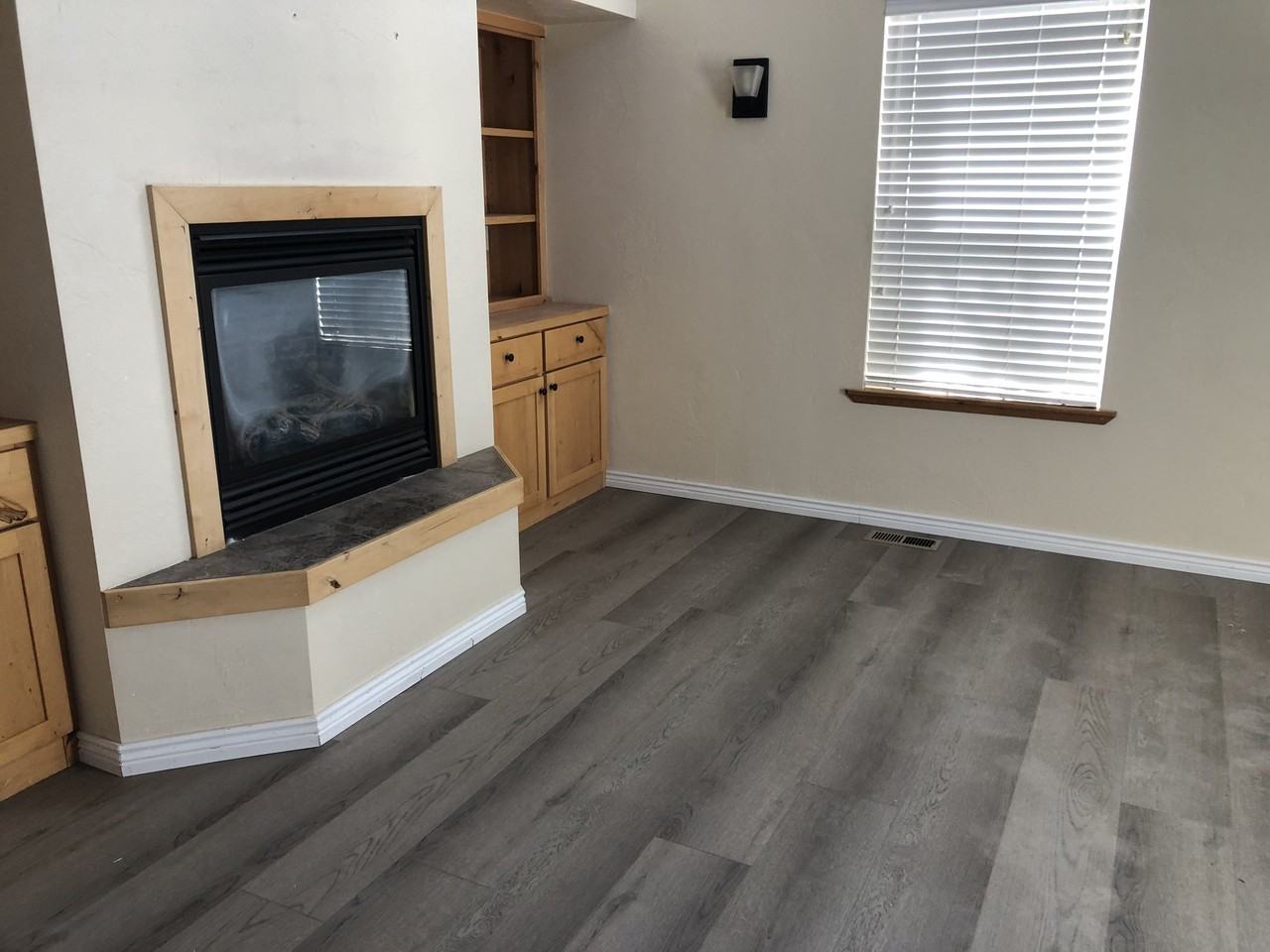 123 Aspen Grove St - Photo 6 of 38