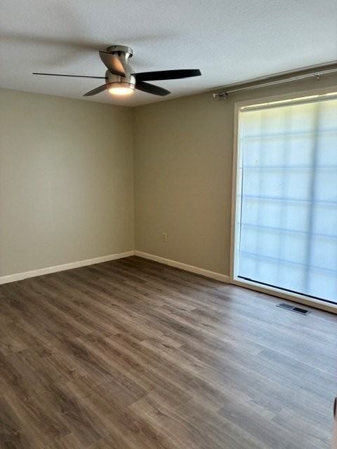 1304 Stafford St - Photo 7 of 11