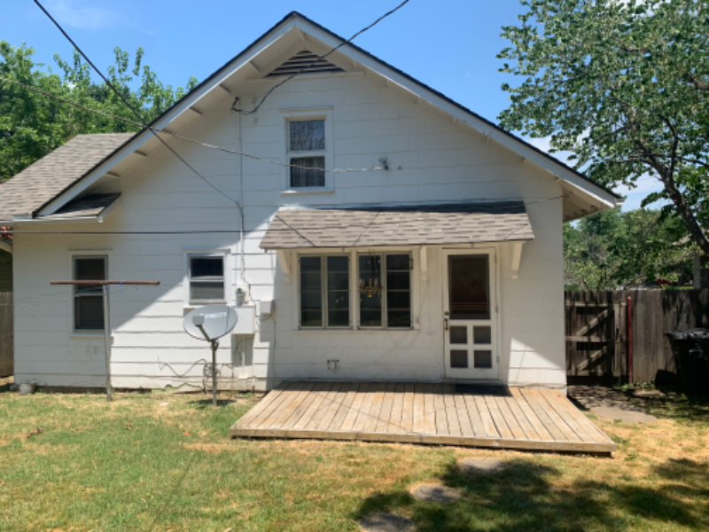 533 E 9th St - Photo 6 of 31