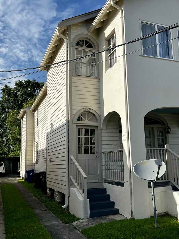 2671 Gladiolus St #2669 - Photo 3 of 14