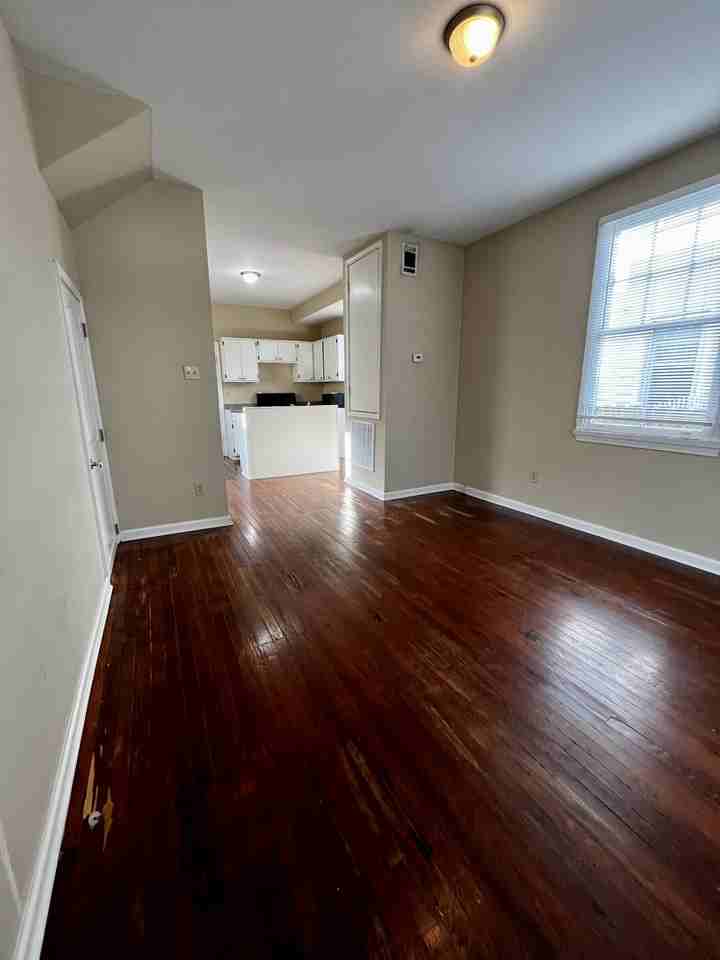 2671 Gladiolus St #2669 - Photo 4 of 14