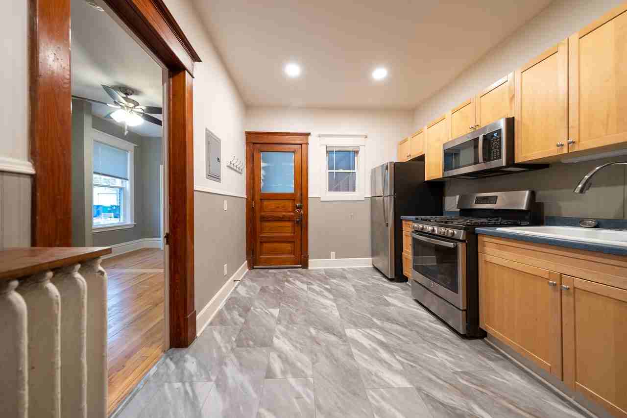 2125 Harriet Ave #1 - Photo 4 of 19