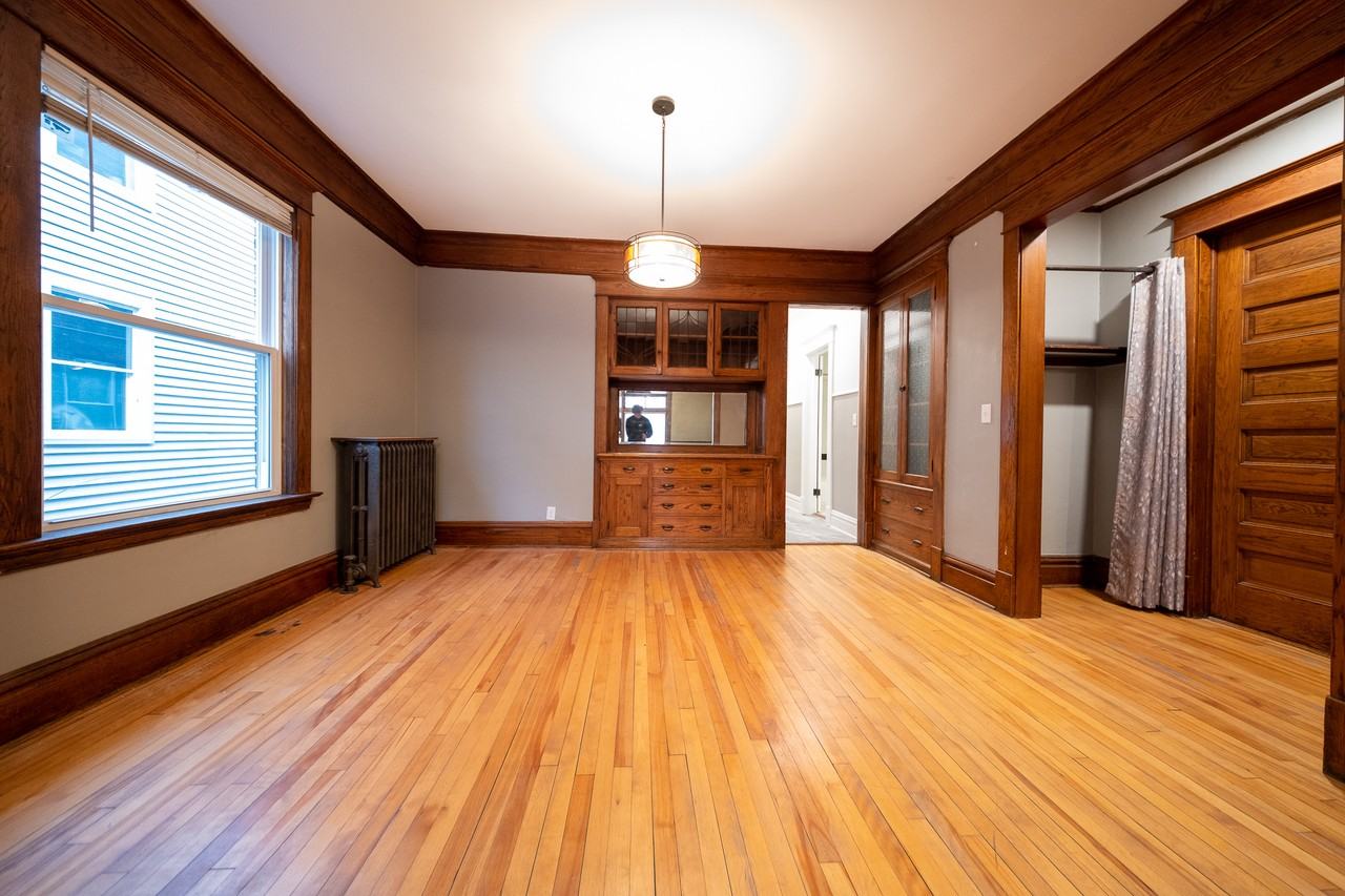 2125 Harriet Ave #1 - Photo 7 of 19