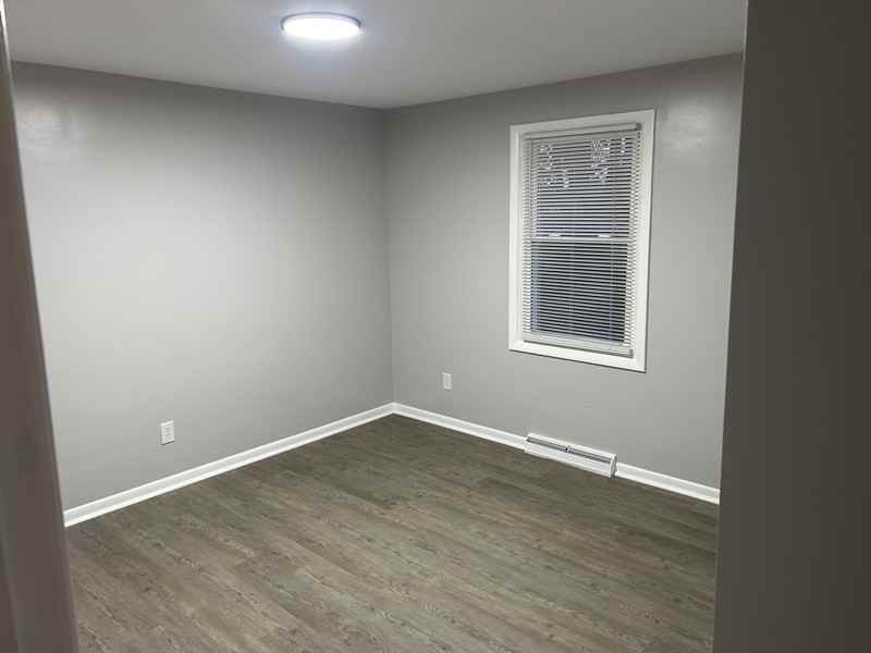 8523 Pleasantwood Ave Nw - Photo 5 of 11