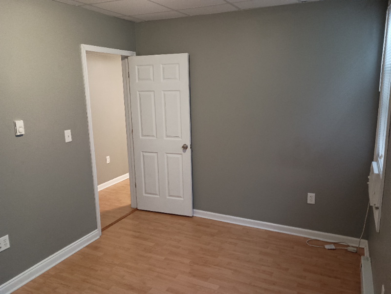 730 Main St #C - Photo 6 of 12